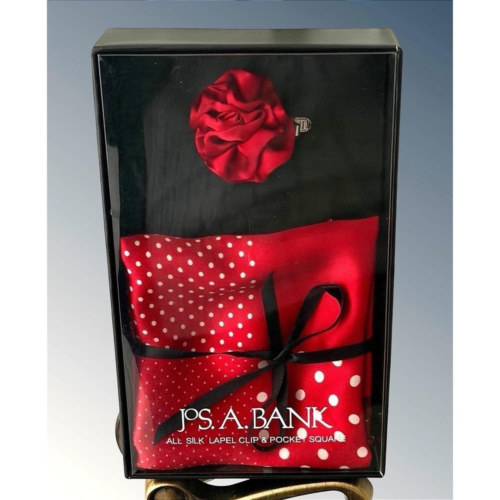 Jos A Bank Mens Red Polka Dot Silk Pocket Square and Rose Lapel Clip Prom Set